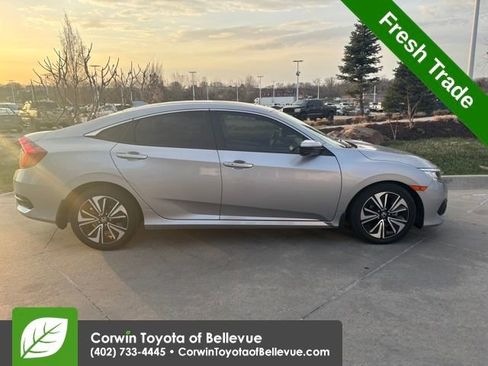 Used 2018 Honda Civic EX-T image 17