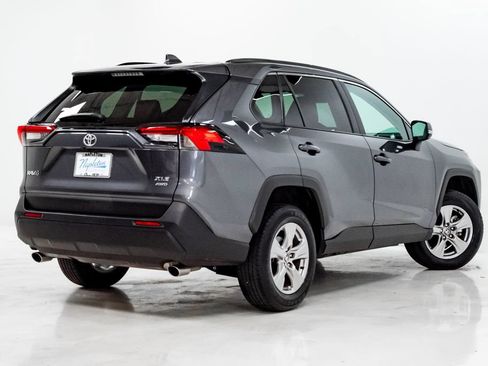 Used 2025 Toyota RAV4 XLE AWD/4WD image 28