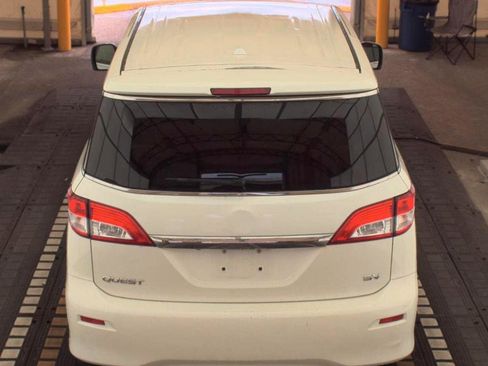 Used 2013 Nissan Quest SV FWD image 5