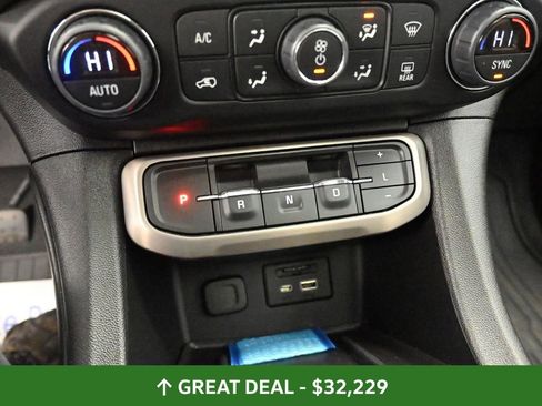 Used 2022 GMC Acadia Denali w/ Denali Ultimate Package image 39