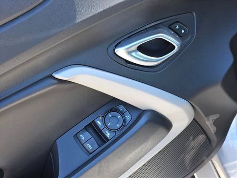 Used 2019 Chevrolet Camaro LT RWD image 10