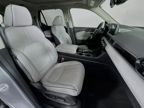 Certified 2024 Honda Pilot Elite image 31