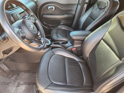 Used 2016 Kia Soul Base image 14