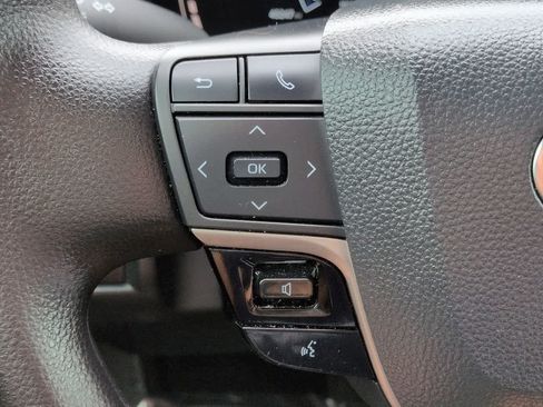 Used 2025 Toyota Camry LE FWD image 22