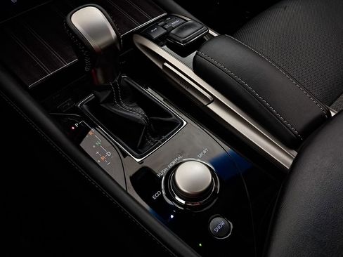 Used 2018 Lexus GS 350 F Sport image 24