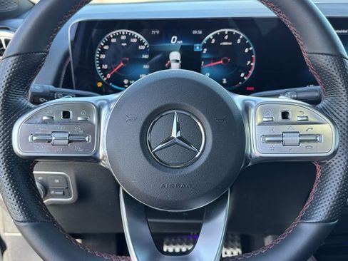 Used 2022 Mercedes-Benz GLB 35 AMG 4MATIC image 24