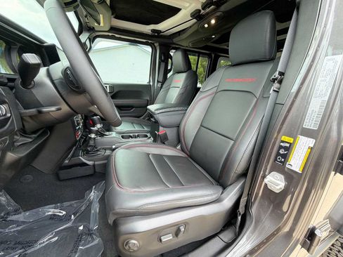 Used 2026 Jeep Wrangler Unlimited Rubicon AWD/4WD image 13