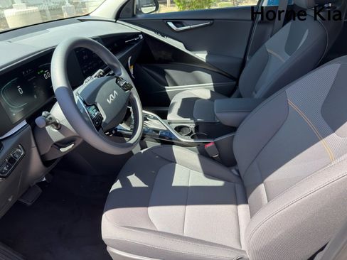 New 2026 Kia Niro LX FWD image 9