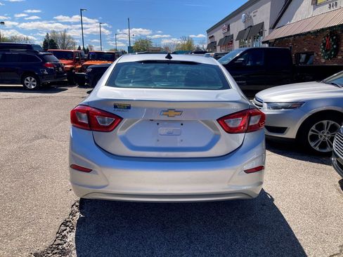 Used 2019 Chevrolet Cruze LS w/ LS Fleet Convenience Package image 3