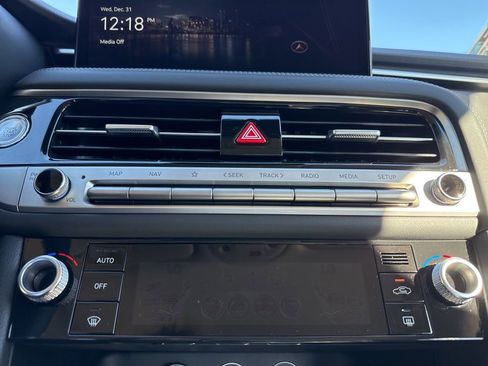 New 2026 Genesis G70 2.5T image 21