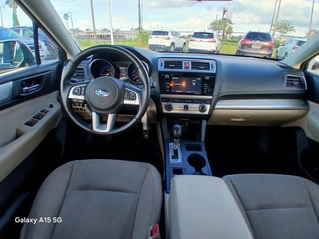 Used 2017 Subaru Outback 2.5i Premium w/ Popular Package #1 AWD/4WD image 19