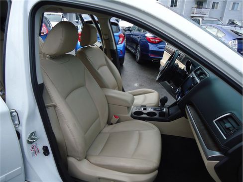 Used 2018 Subaru Outback 2.5i Limited image 13