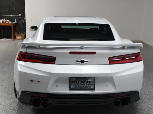 Used 2018 Chevrolet Camaro ZL1 RWD image 17