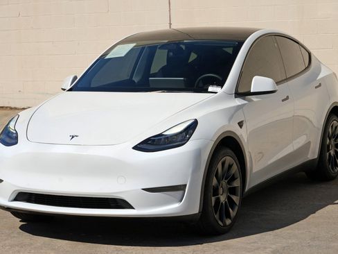 Used 2021 Tesla Model Y Long Range AWD/4WD image 43