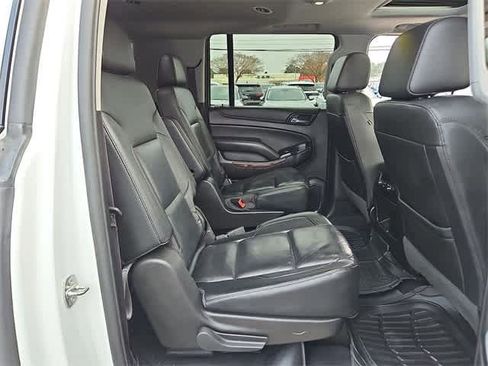 Certified 2020 GMC Yukon XL SLT image 34