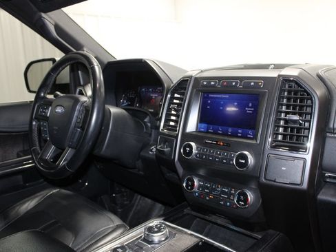 Used 2020 Ford Expedition Limited AWD/4WD image 23