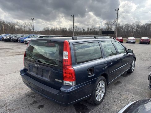 Used 2007 Volvo V70 2.4 FWD image 6