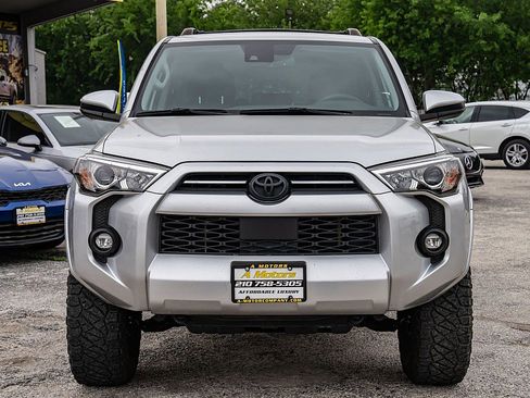 Used 2022 Toyota 4Runner SR5 RWD image 2