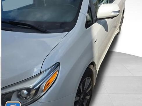 Used 2020 Toyota Sienna Limited Premium AWD/4WD image 1