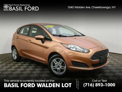 Used 2017 Ford Fiesta SE FWD image 1