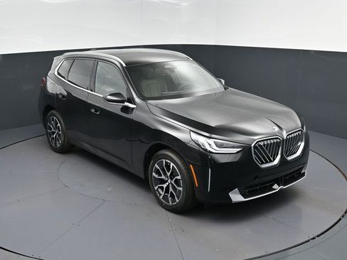 New 2026 BMW X3 xDrive30 w/ Premium Package image 1