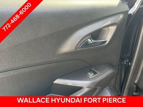 Used 2024 Chevrolet Trax ACTIV w/ Driver Confidence Package FWD image 12