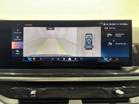 Used 2025 BMW X5 xDrive40i w/ M Sport Package AWD/4WD image 34