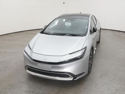 New 2026 Toyota Prius Plug-In Hybrid FWD image 40