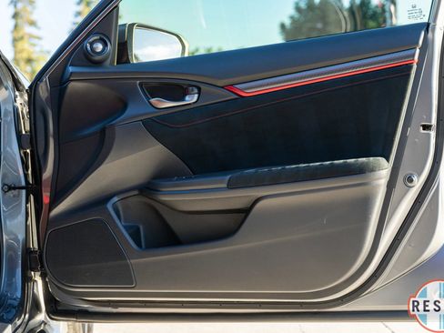 Used 2019 Honda Civic Type R image 15