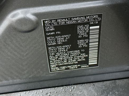 Used 2019 Nissan Rogue SV AWD/4WD image 12