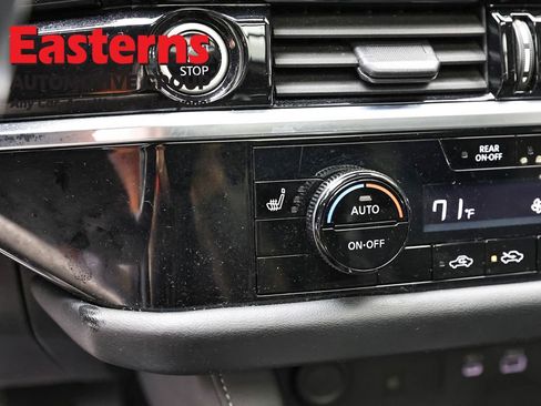 Used 2023 Nissan Pathfinder SL w/ SL Premium Package image 20