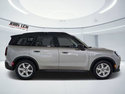 Used 2025 MINI Cooper Countryman S AWD/4WD image 2