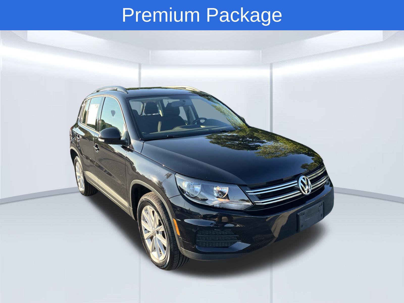 Used 2018 Volkswagen Tiguan Limited w/ Premium Package AWD/4WD image 3