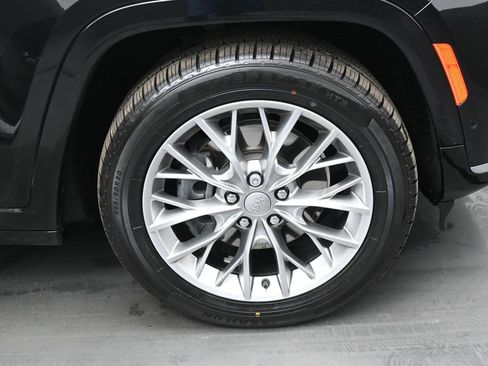 Used 2022 Jeep Grand Cherokee L Summit w/ Advanced Protech Group IV image 44