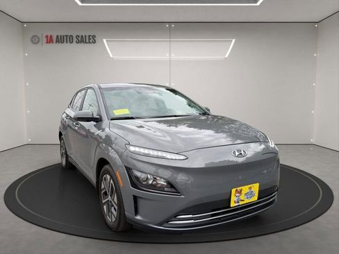 Used 2023 Hyundai Kona SE FWD image 7