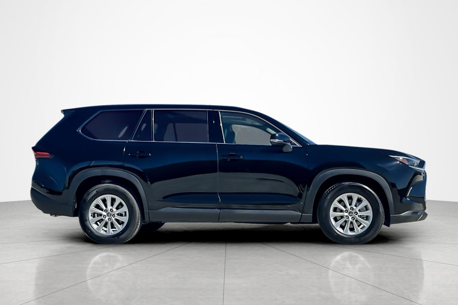 Certified 2026 Toyota Grand Highlander FWD image 6