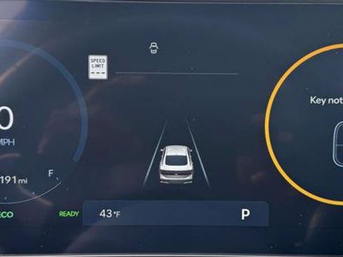 Used 2025 Hyundai Sonata Limited FWD image 25