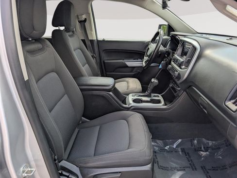 Used 2020 Chevrolet Colorado LT RWD image 11