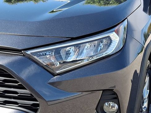 Certified 2021 Toyota RAV4 XLE Premium AWD/4WD image 9
