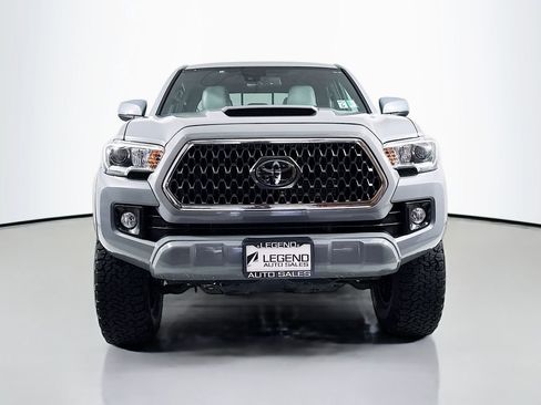 Used 2019 Toyota Tacoma TRD Sport w/ Exterior Package image 2