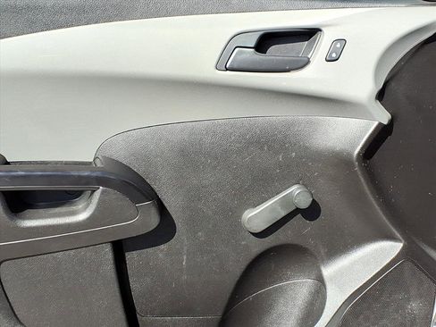 Used 2019 Chevrolet Sonic LT image 14