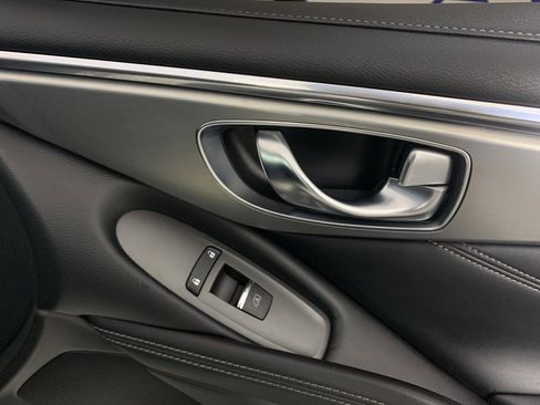 Used 2017 INFINITI Q60 2.0t w/ Moonroof Package image 33