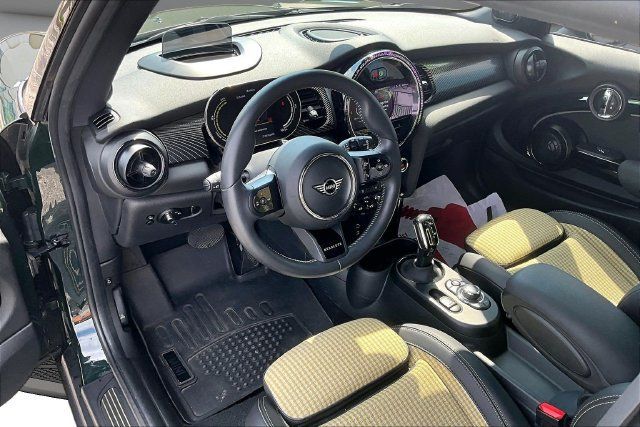 Used 2023 MINI Cooper SE w/ MINI Resolute Edition FWD image 16