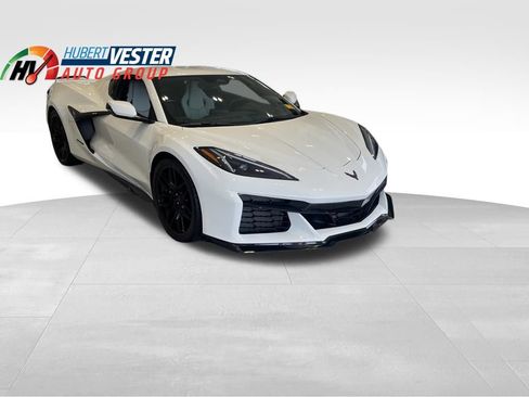 Used 2024 Chevrolet Corvette Z06 image 1