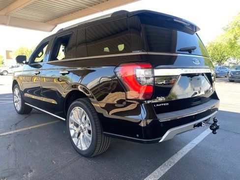 Used 2019 Ford Expedition Limited w/ Equipment Group 302A AWD/4WD image 2