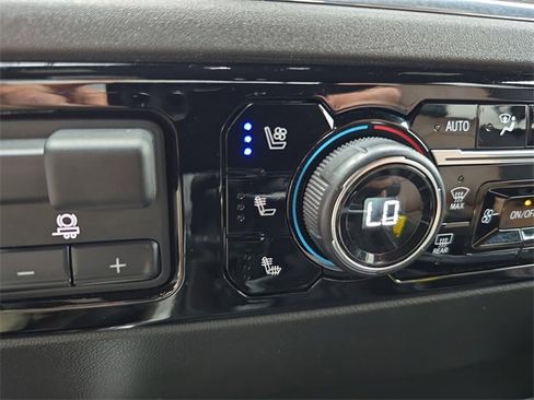 Certified 2023 Chevrolet Silverado 1500 High Country w/ Z71 Off-Road Package image 22