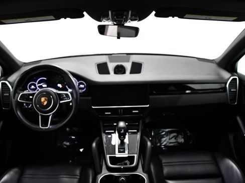 Used 2020 Porsche Cayenne AWD/4WD image 8