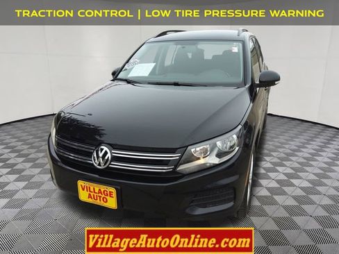 Used 2017 Volkswagen Tiguan S image 8