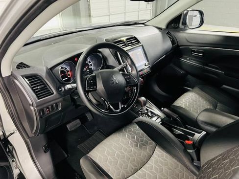 Used 2026 Mitsubishi Outlander Sport LE AWD/4WD image 23