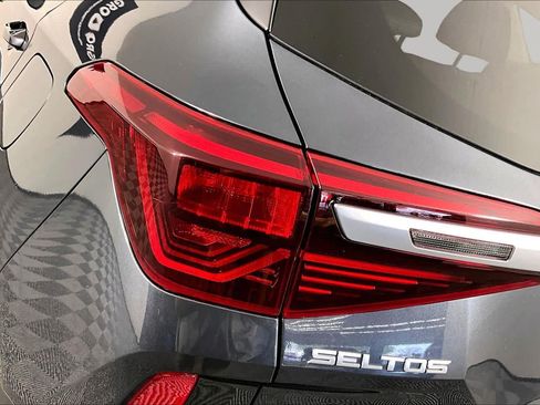 Used 2022 Kia Seltos Nightfall Edition AWD/4WD image 27
